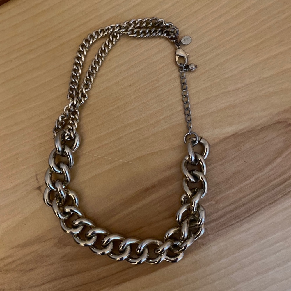 Gold tone necklace